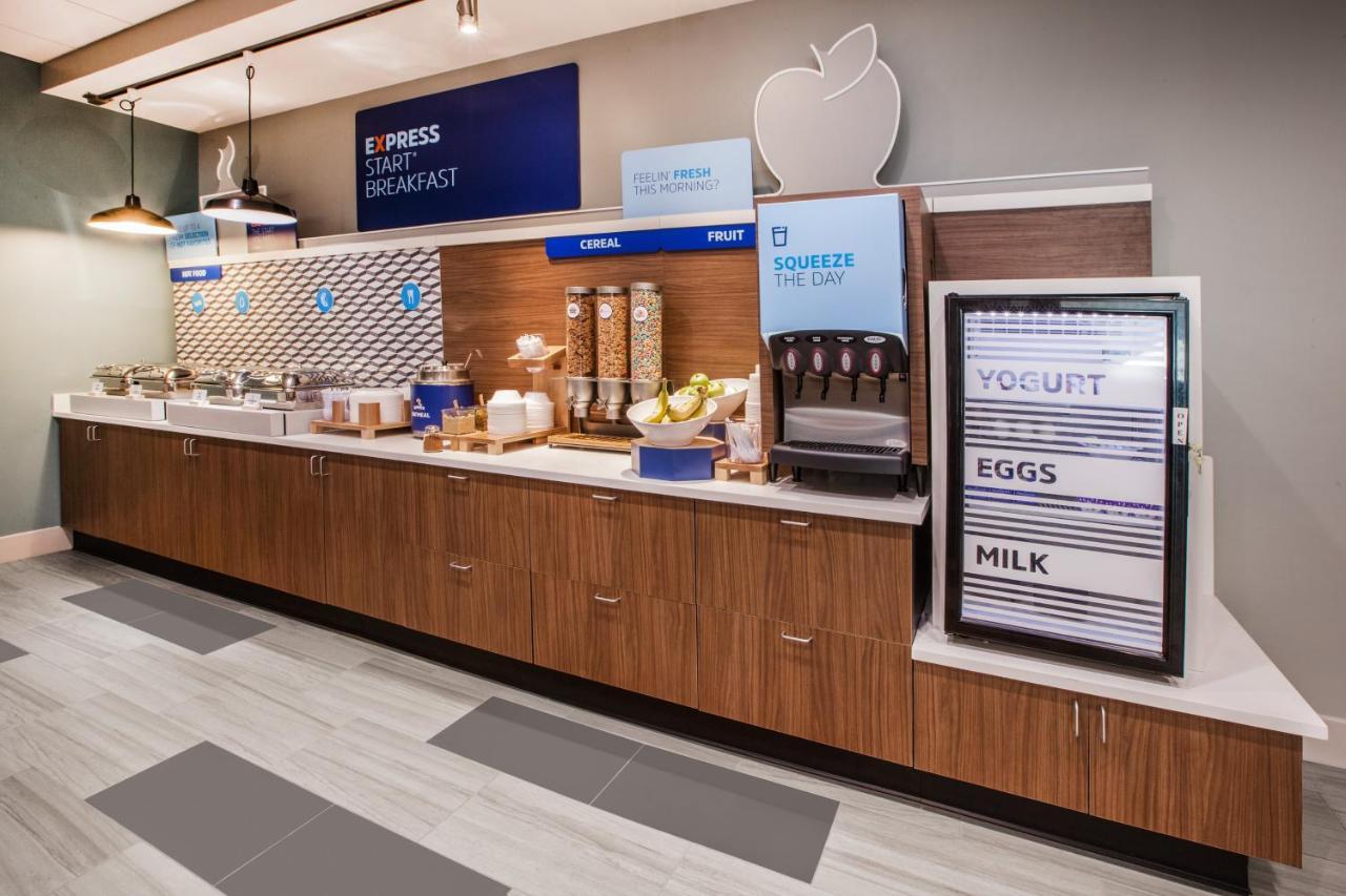 Holiday Inn Express & Suites - Abingdon By Ihg Екстер'єр фото