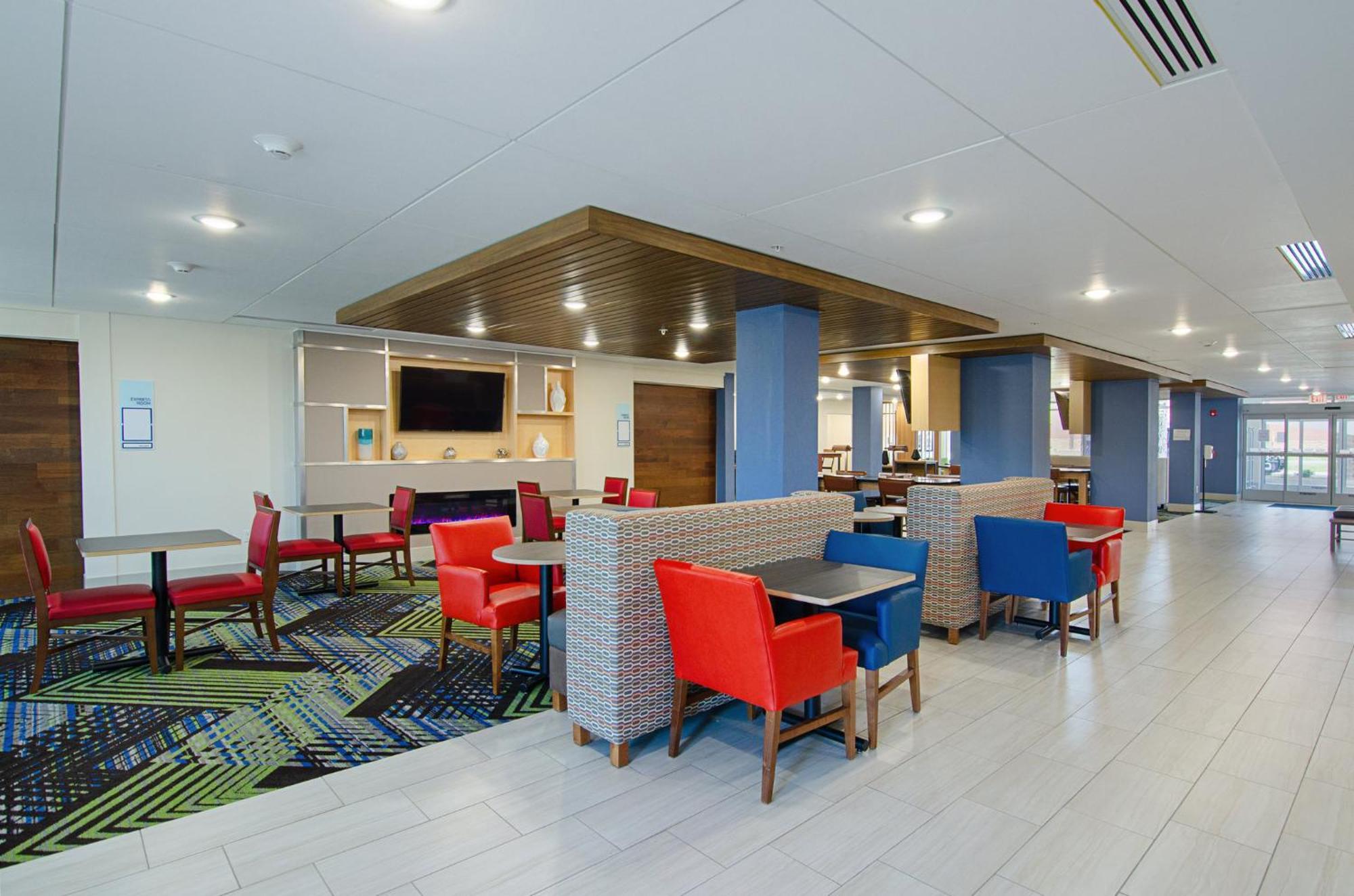 Holiday Inn Express & Suites - Abingdon By Ihg Екстер'єр фото