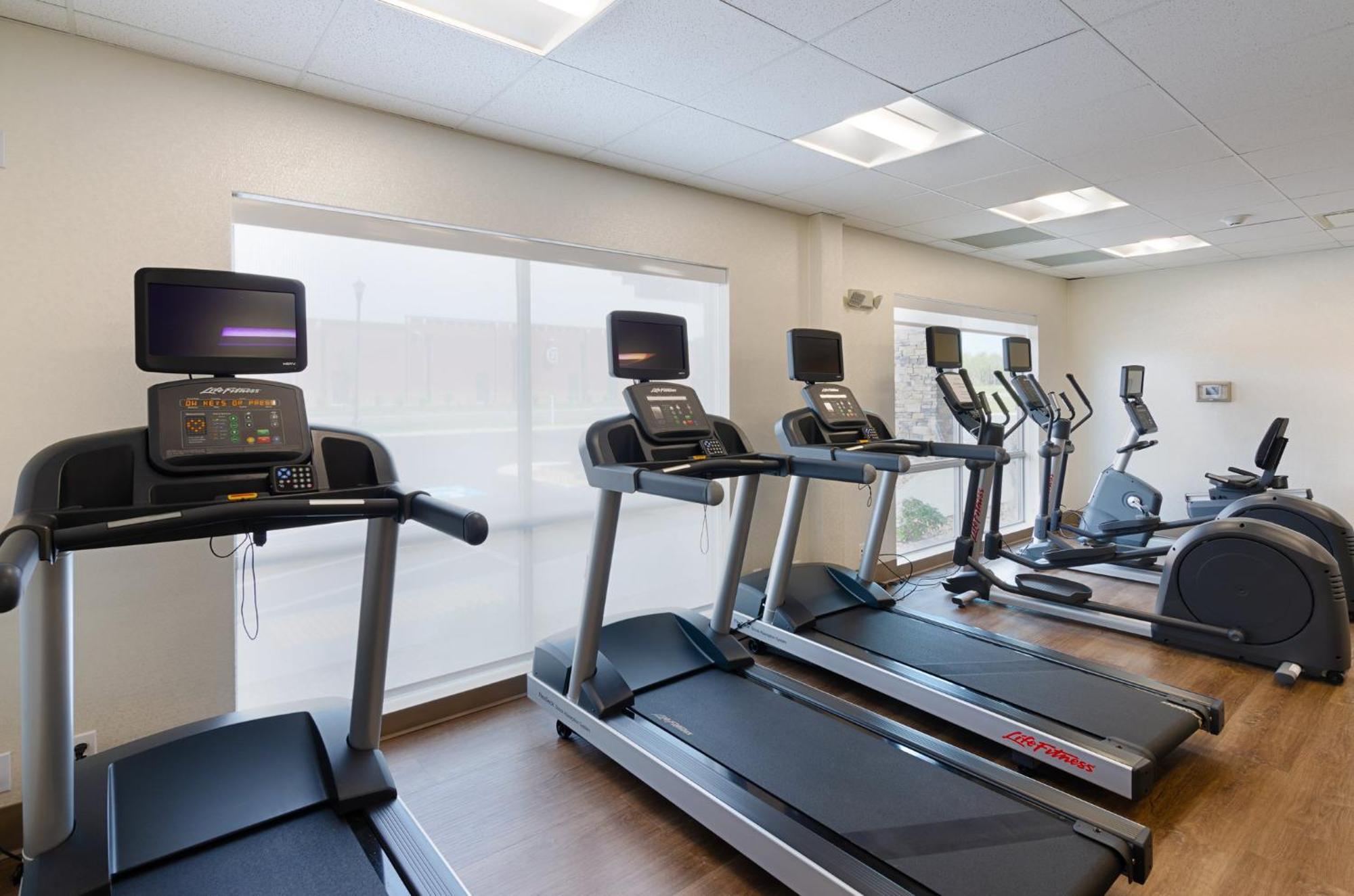 Holiday Inn Express & Suites - Abingdon By Ihg Екстер'єр фото