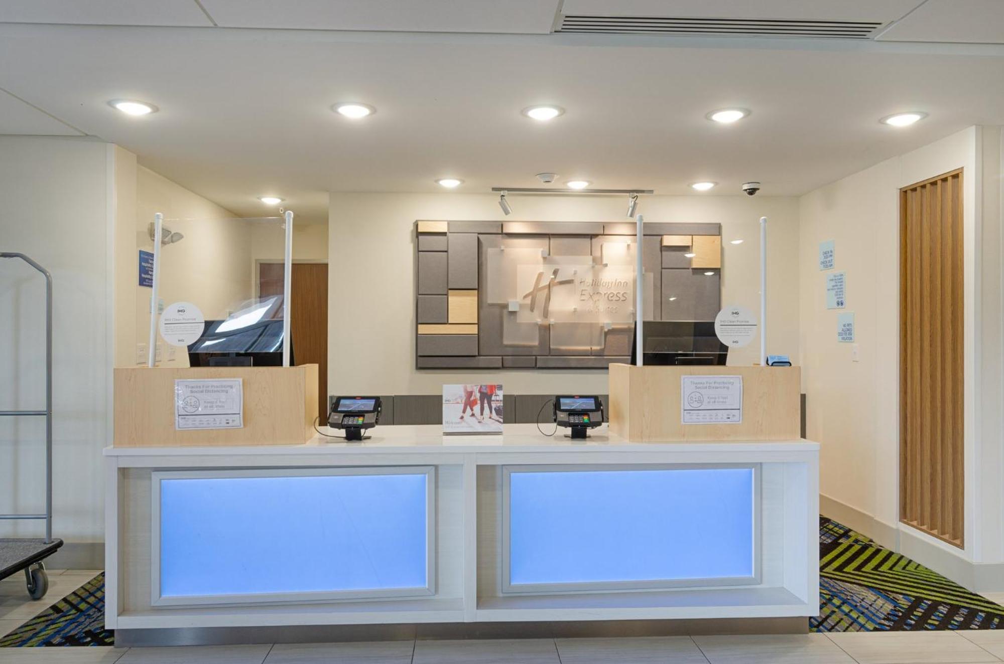 Holiday Inn Express & Suites - Abingdon By Ihg Екстер'єр фото