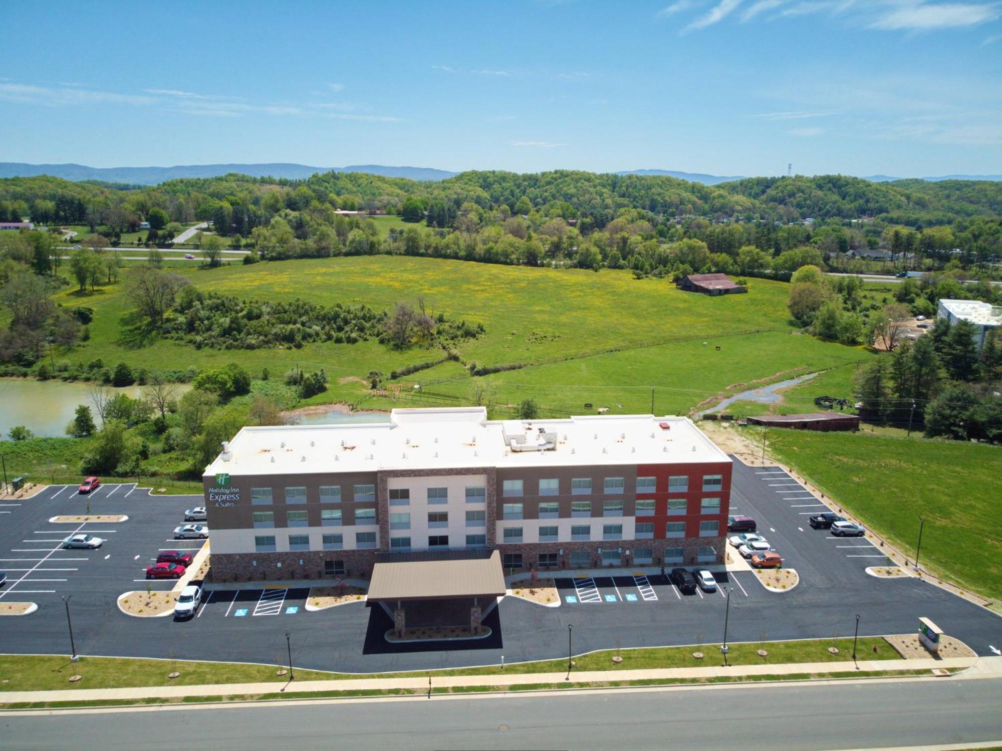 Holiday Inn Express & Suites - Abingdon By Ihg Екстер'єр фото